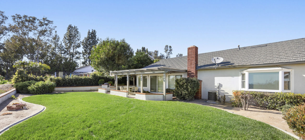 NEW LEASE - SUNNY HILLS HOME IN FULLERTON WITH AMAZING VIEWS